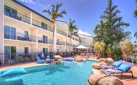 Cairns Queenslander Hotel & Apartments